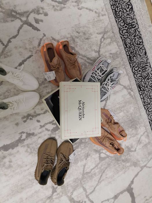 Yeezy Boost 350 V2 Femei/Bărbați  500 Lei Perechea, 38/41,5