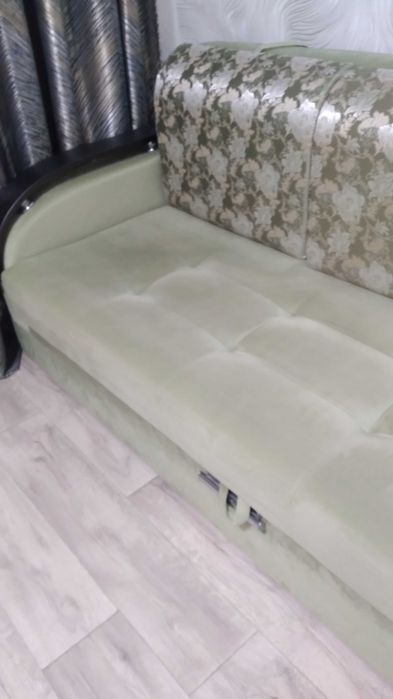 продам диван б/у