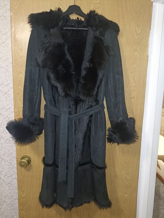 Женская дублёнка.