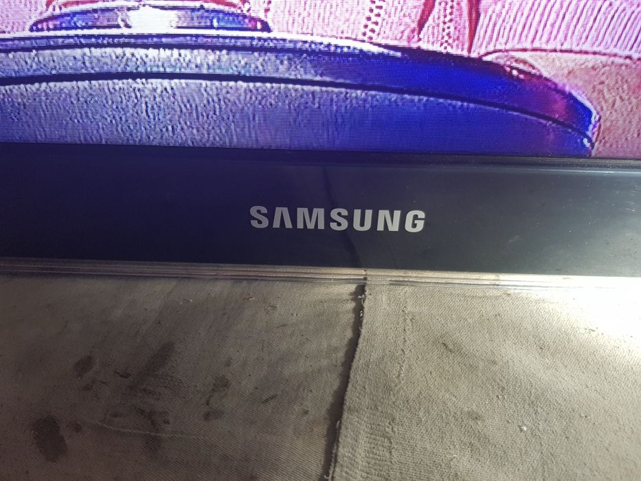 Vand televizor Samsung diagonala 101 cm