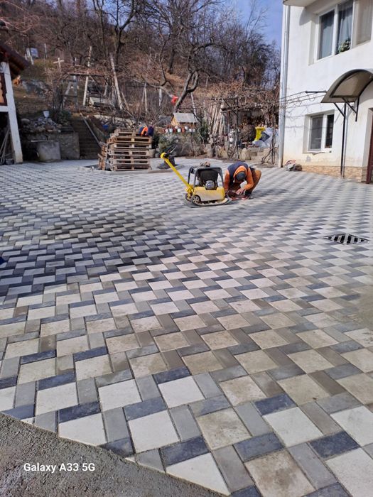 Montaj pavaje-amenajari exterioare