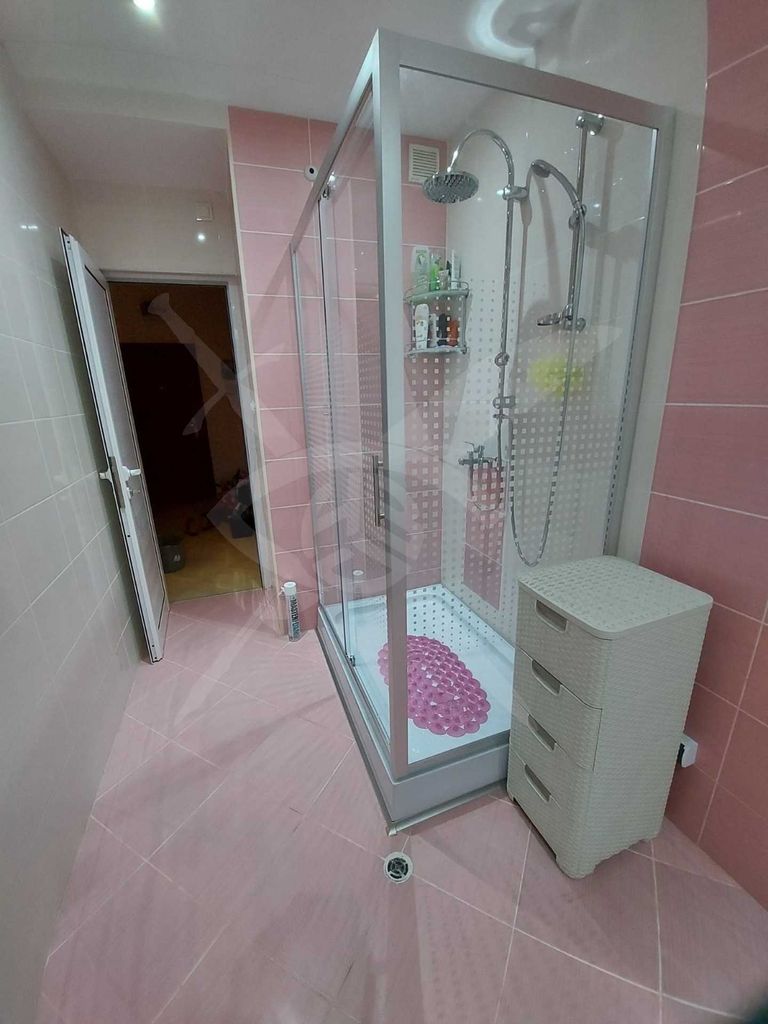 Продава се Двустаен апартамент в Варна, Виница - 72 кв.м за 2014 €/кв.м - Снимка #5