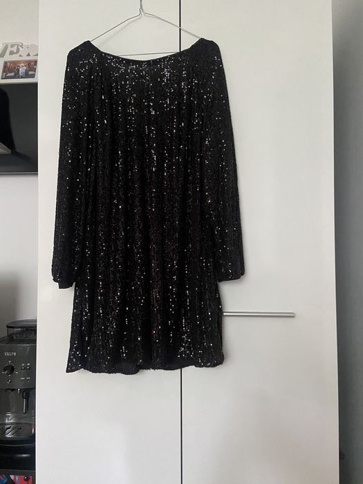 Rochii noi mărimea L-XL