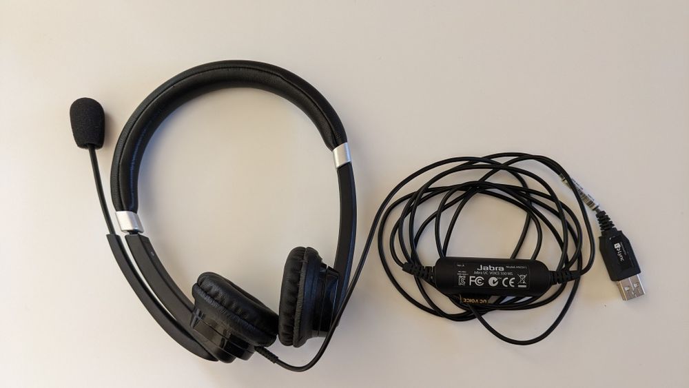 Слушалки Jabra UC Voice 550