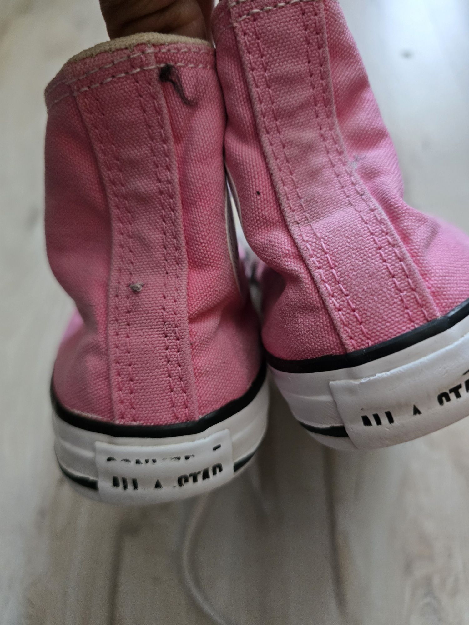 Converse Chuck Taylor
Размер 33.5.