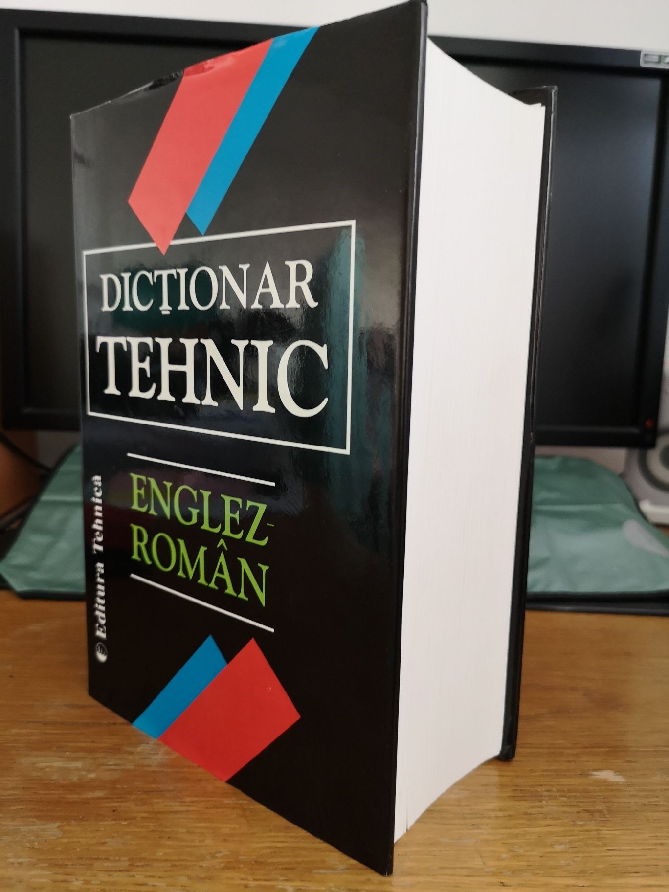 Dictionar tehnic Englez-Roman, editura Tehnica Bucuresti 1997, nou