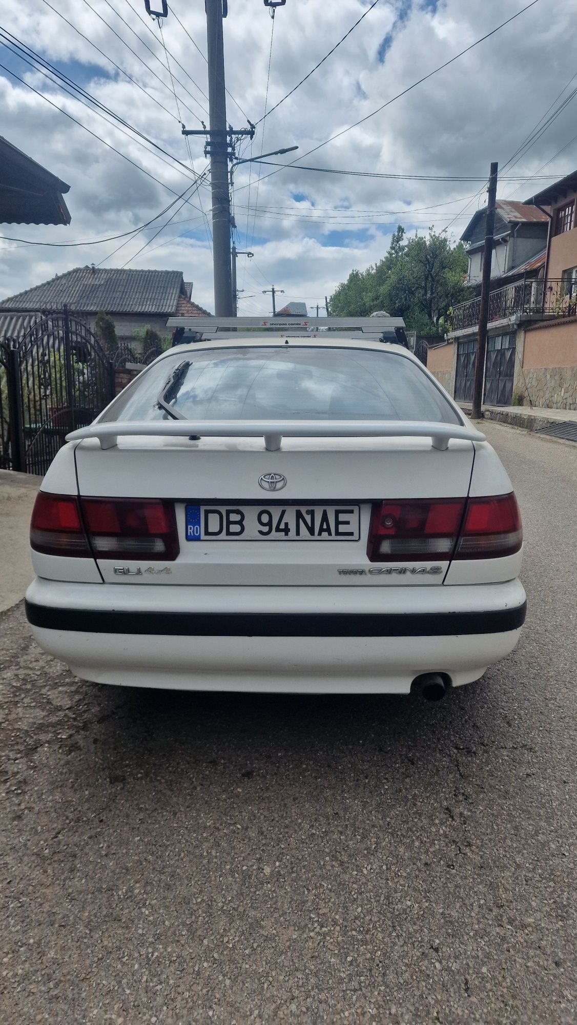 Vand Toyota carina