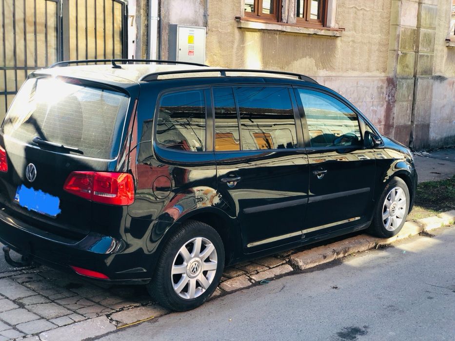 Volkswagen Touran 1.6 TDI.  7 Locuri