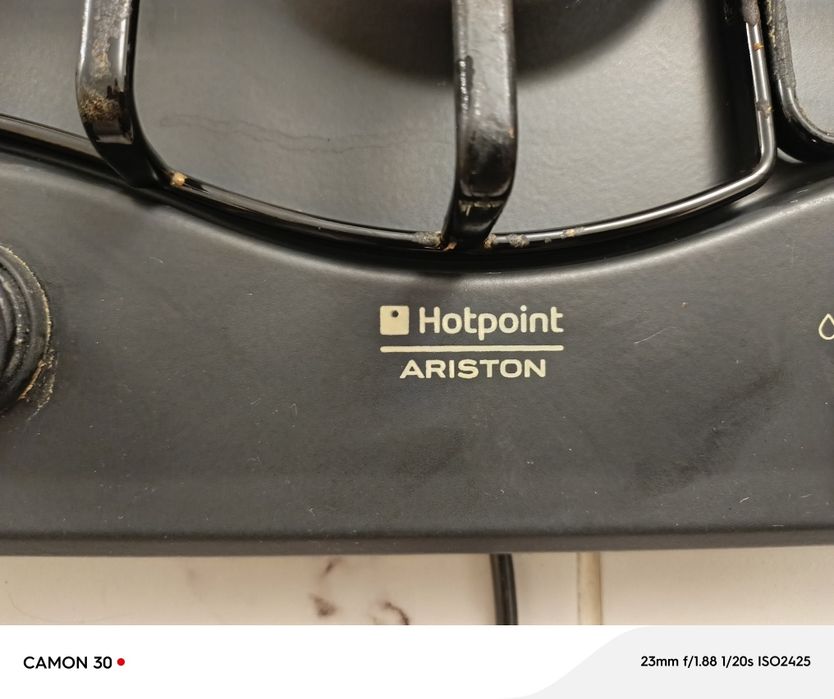 Продам газоварочную панель Hotpoint ARICTON  4 конфорки