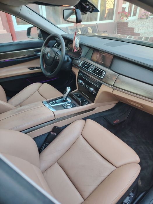 Bmw seria 7 f01 / An 2009 / 3.0 Diesel 245 Cp