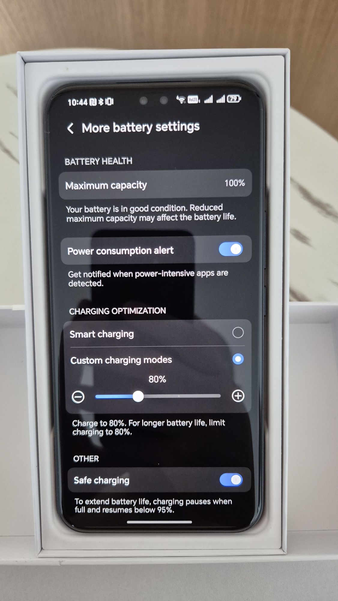 Honor 400 pro закупен на 12.09.2025 (с гаранция)
