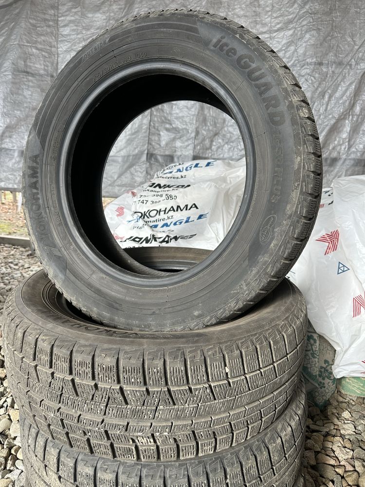 Yokohama ice guard 225/60 R17