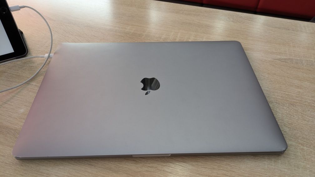 MacBook pro 15' 2016-17