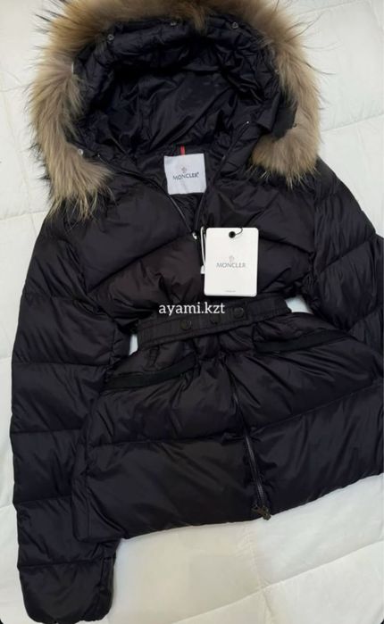 Зимняя куртка moncler