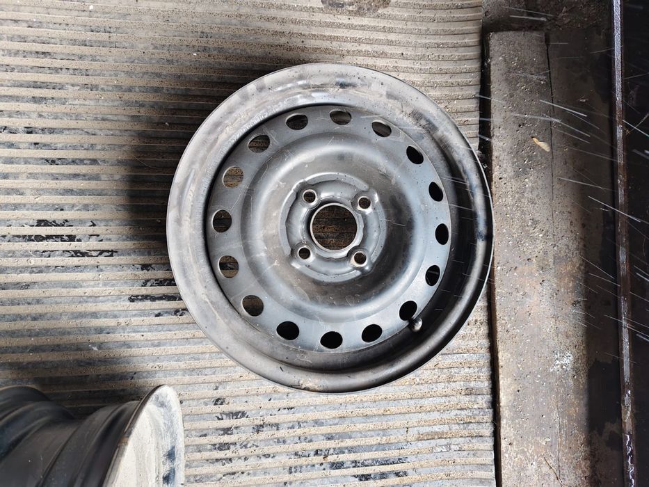 Продам новую зимние шины!