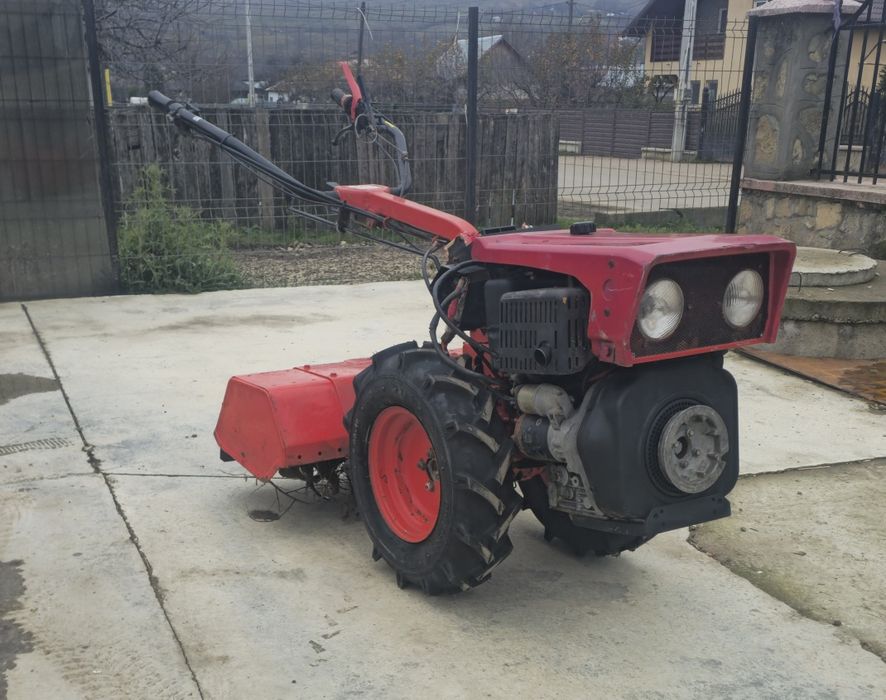 Vând motocultor Valpadana 12cp diesel pornire electrică și manuală