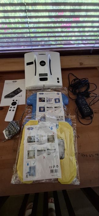 Робот за прозорци HOBOT 268