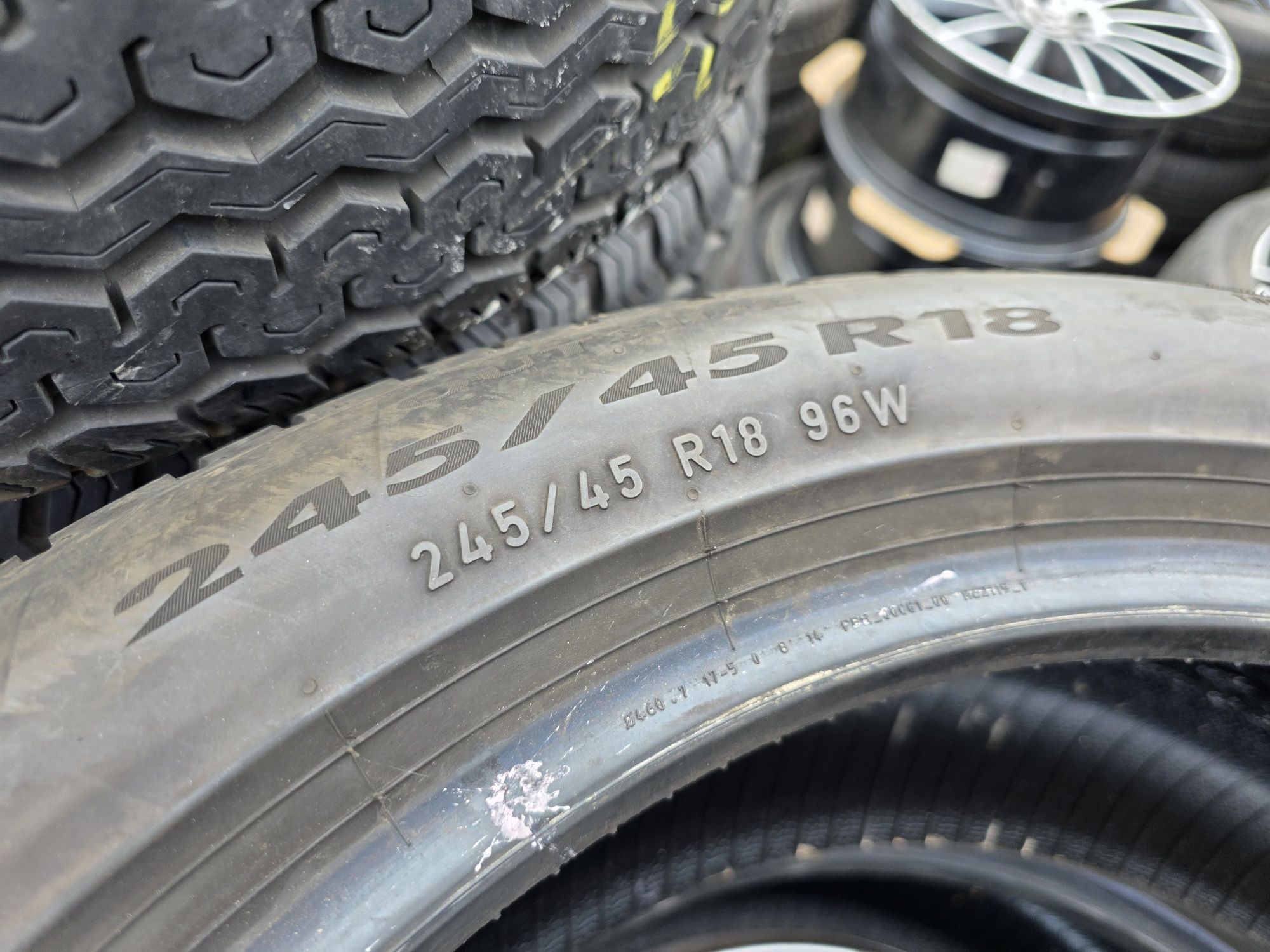 2бр Летни гуми 245 45 18 - Pirelli - DOT 2022
