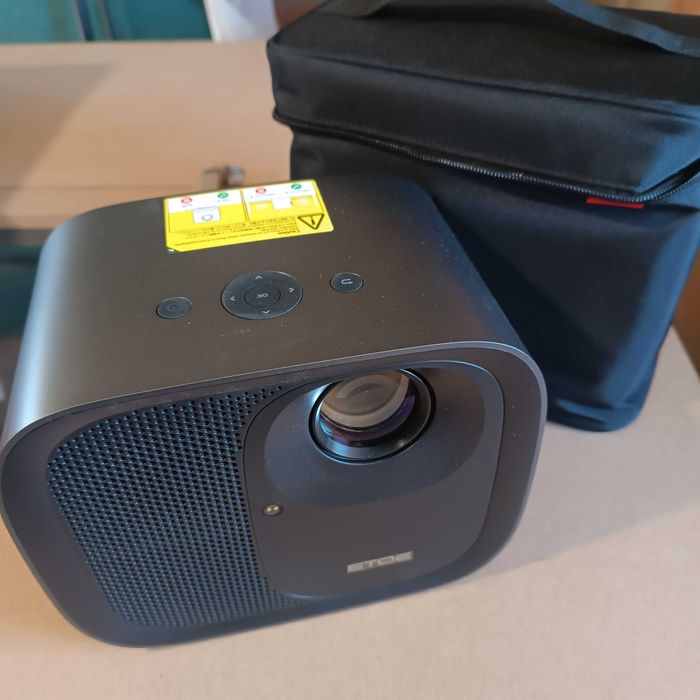 Full HD ETOE E3 Pro Projector, Android, 4K + SUPORT Inclus - NOU