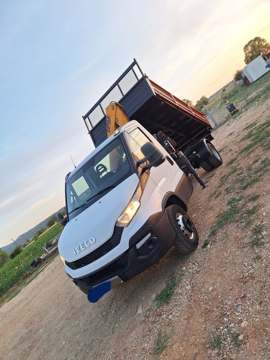 iveco 70c15 basculabil și macara