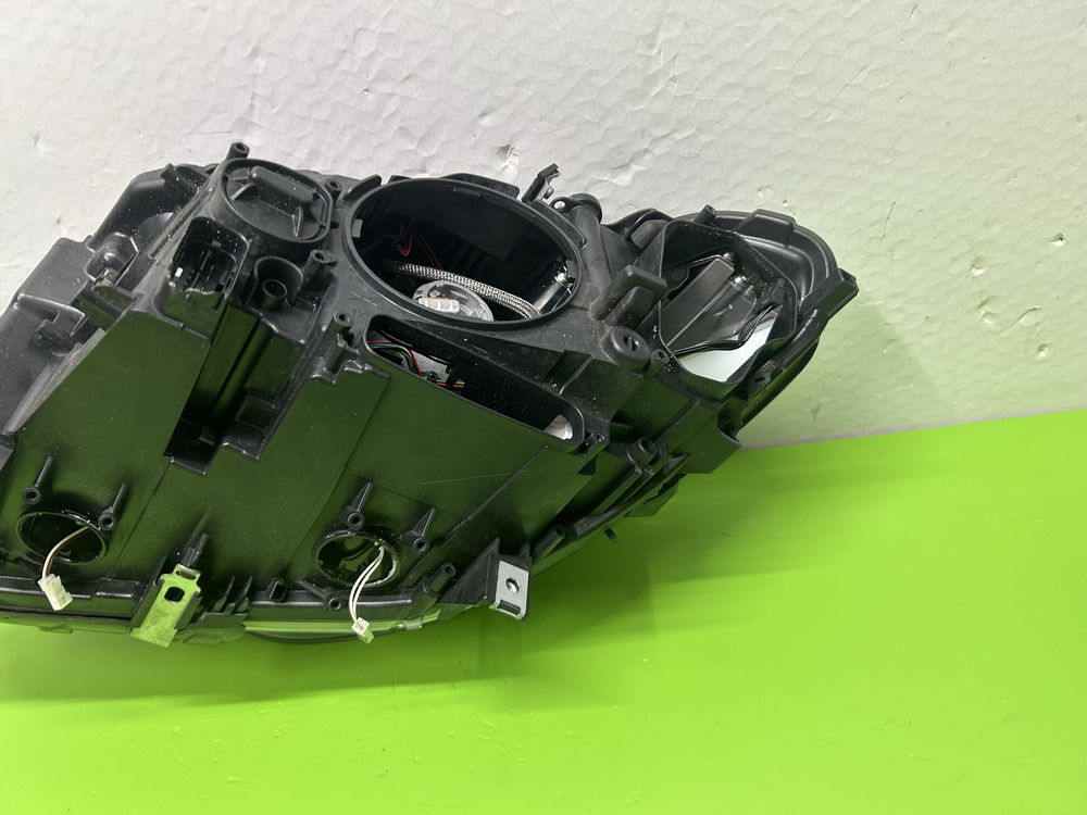 Far faruri bmw F10 F11 seria 5 bi xenon adaptiv 2009-2013 dreapta