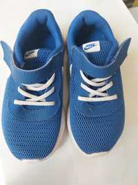 Adidasi Nike marimea 27