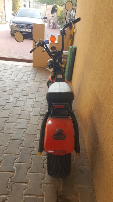 Scuter Electric Harley cu Trei Viteze în Stare Perfectă de Funcționare