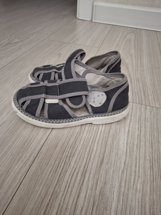 Сандалии детские