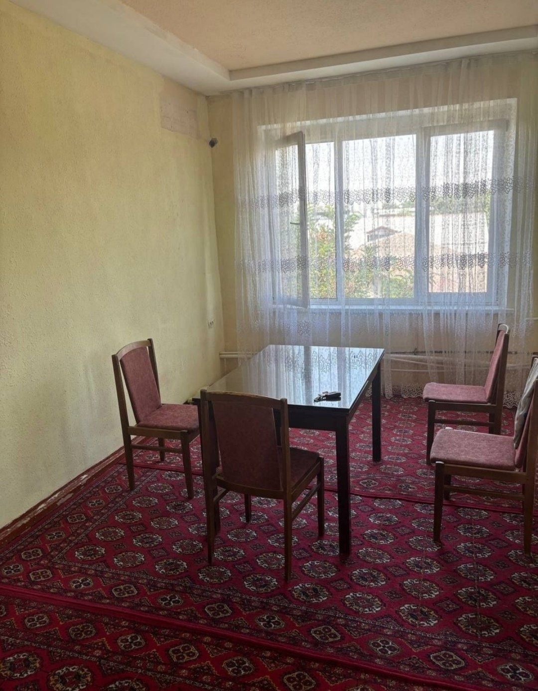 Ижарага уй берилади кора камиш  1/3  2 хона  3 этаж  300& ойла боллар