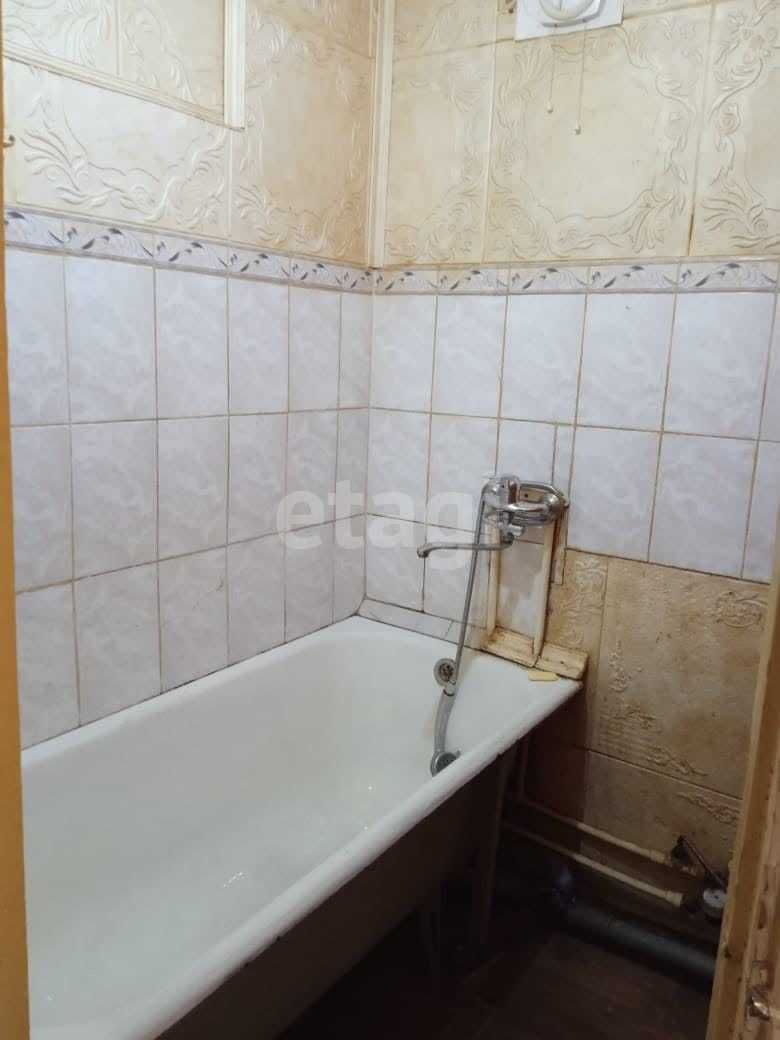 Продам 1-а ком кв 7 мкр.