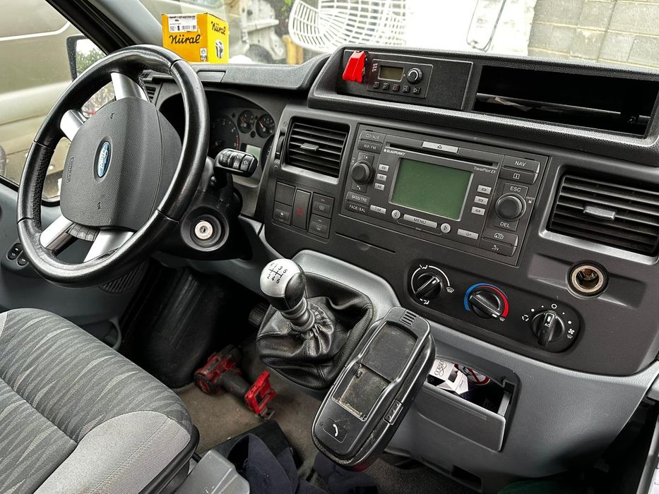 Ford Transit EuroLine - 7+1 (8 Locuri) - 2.2D 140CP - Clima / Sirocou!