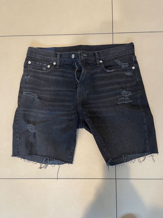 Blugi scurti Abercrombie & Fitch, marimea 32 (barbati)