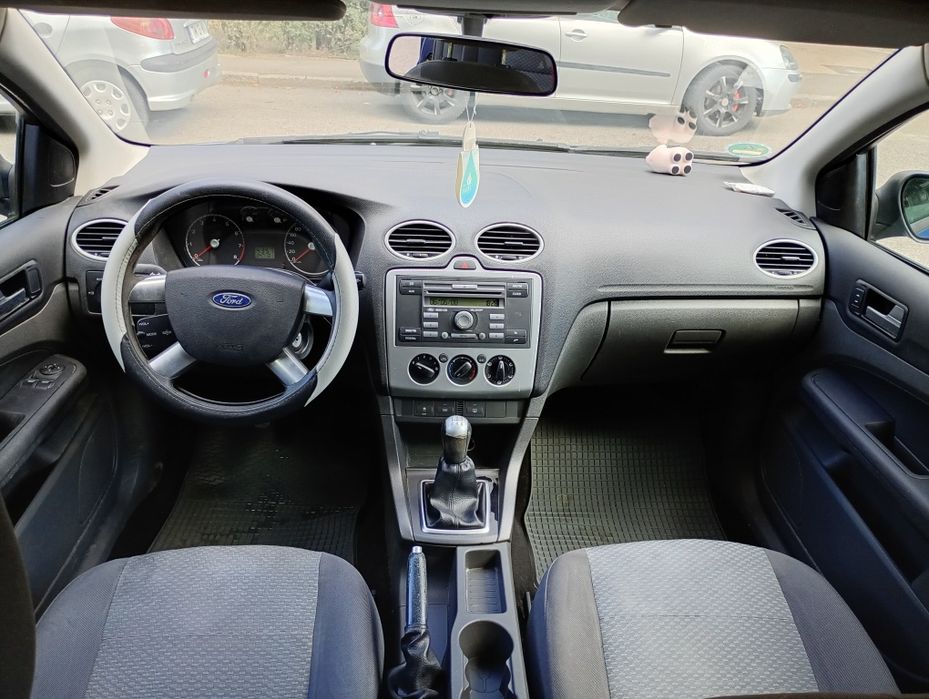 Ford focus 1.6 benzină