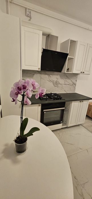 inchiriez apartament 2 camere