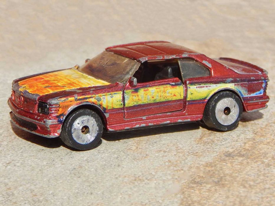 Macheta Mercedes-Benz 500 SEC AMG 1984 Matchbox 1:64 Macao uzat