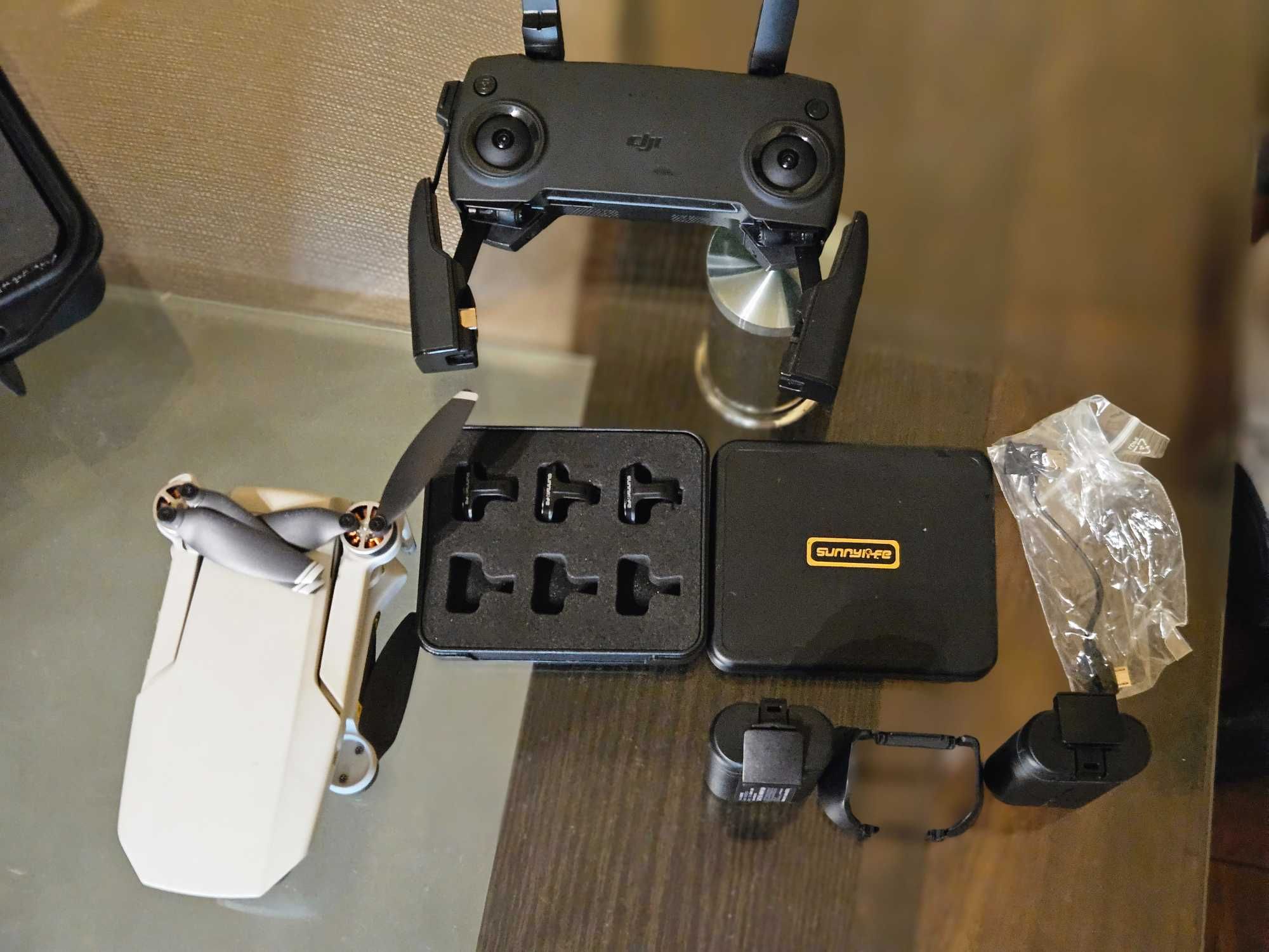 DJI Mavic Mini със кейс за съхранение