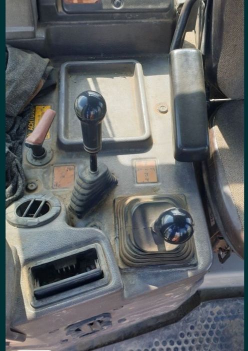 Buldozer Hitachi an 1995