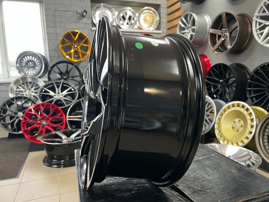 Jante Audi 19 R19 Model RS Audi A3 A4 A5 A6 A7 A8 Q3 Q5