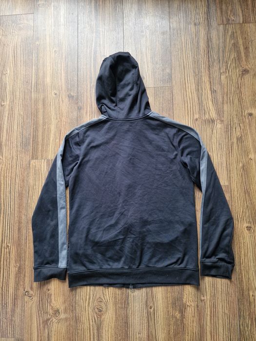 Страхотно  мъжко спортно долнище горнище UNDER ARMOUR размер S/M