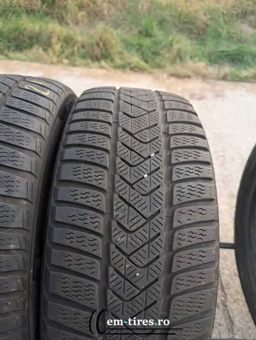 SET 2 Anvelope Iarna 225/45 R18 PIRELLI Sottozero 3 MOE 95H - Runflat