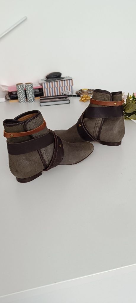 Botine de piele ghete cizme scurte Chloé mărime 38 verde deschis noi