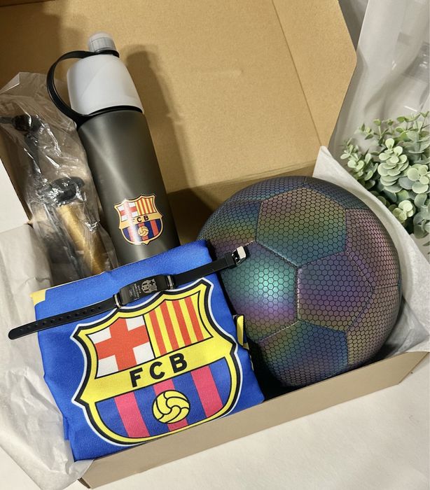 Не дорого Продам Футбольный бокс