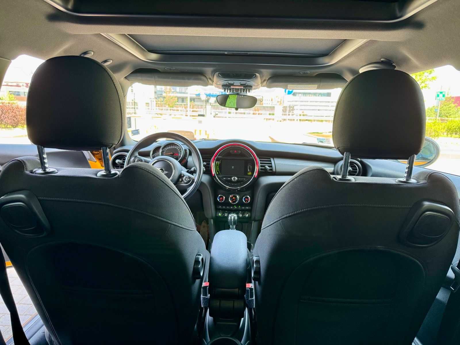 Автомобил MINI Cooper D