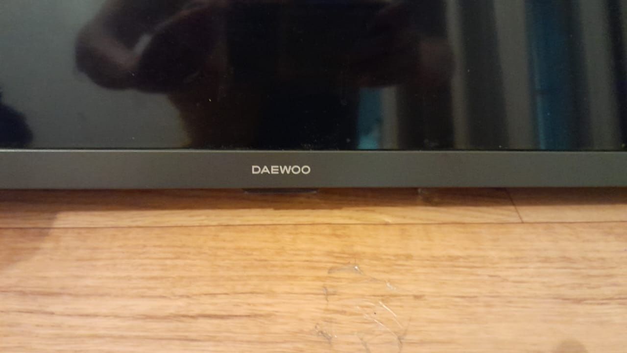 Продам телевизор смарт daewoo без пульт оканчательно 30000