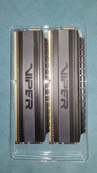 DDR4 оперативки 2×8GB, итого 16GB