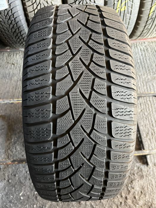 O anvelopa 235/45/17 Dunlop 235 45 R17