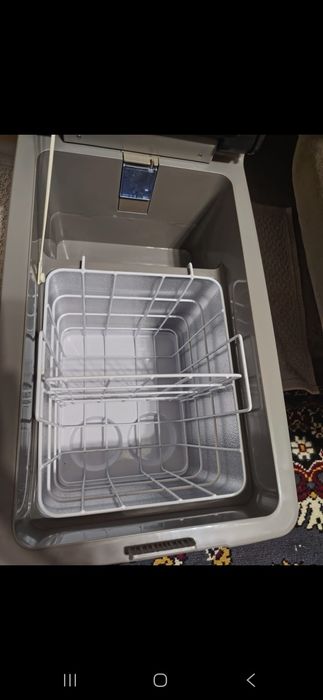 Frigider auto 12/24 v (conectare la bricheta)