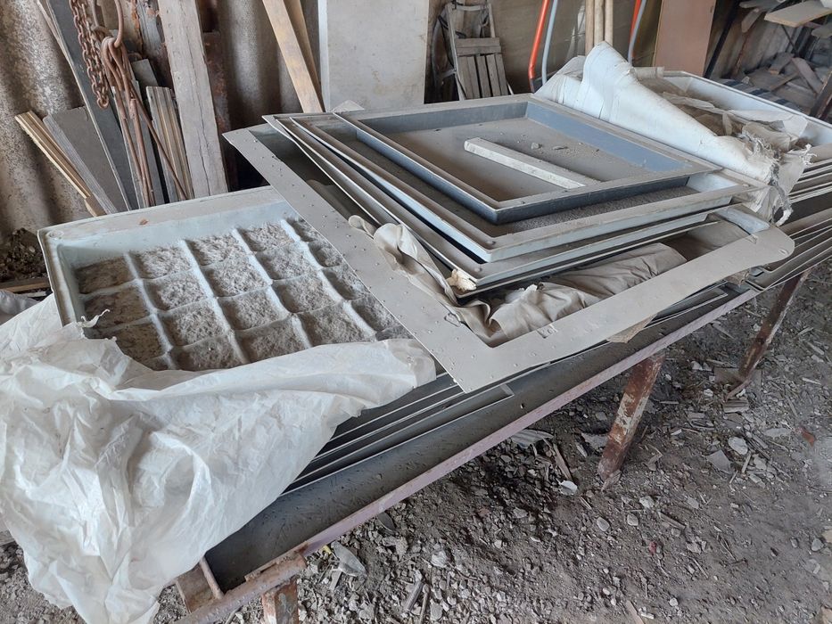 Формы для производства широкоформатной плитки мощения из АБС пластика