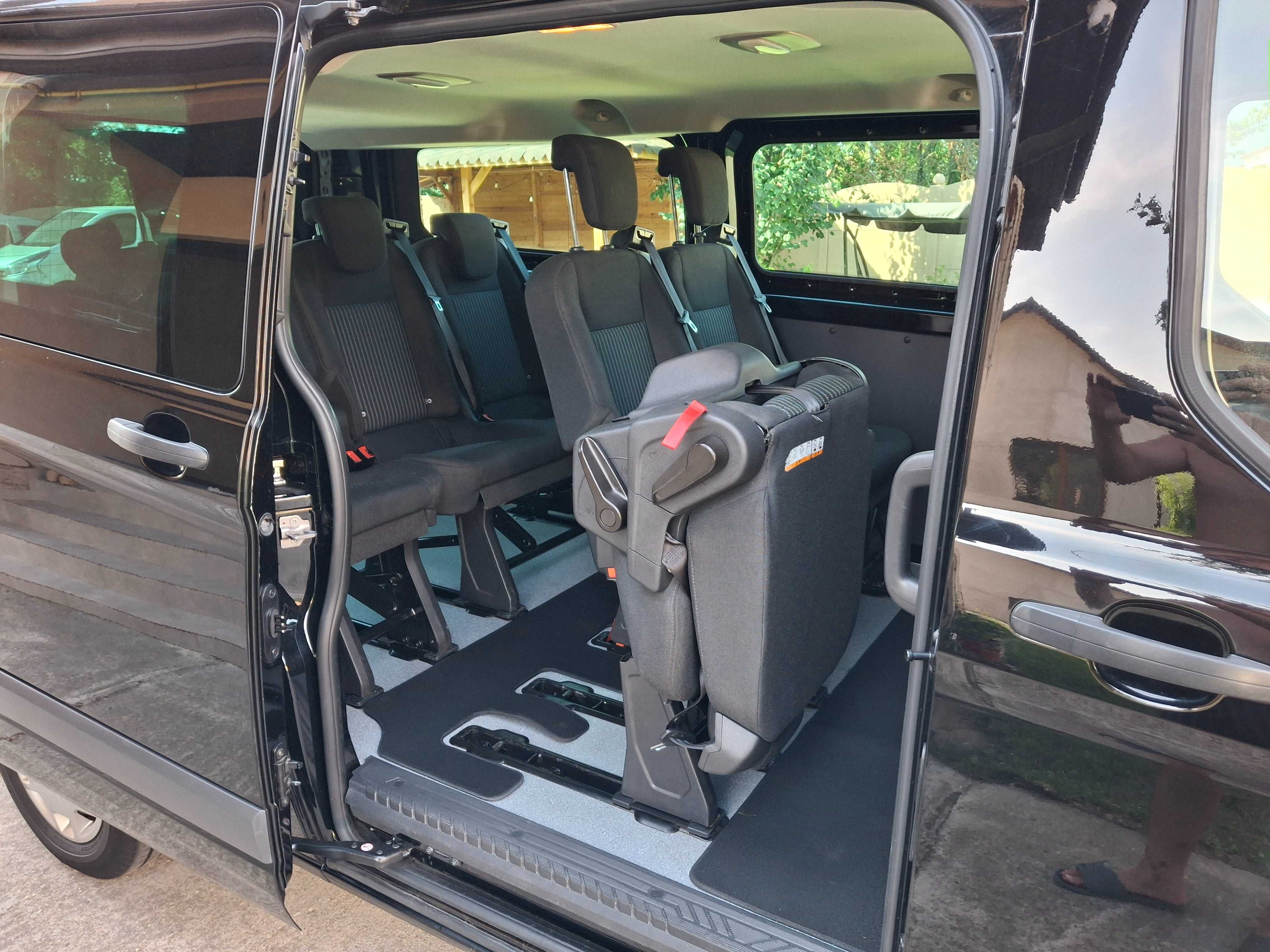 Ford Transit tourneo custom model lung XXL 9locuri Motor 2.0 tdci eur6