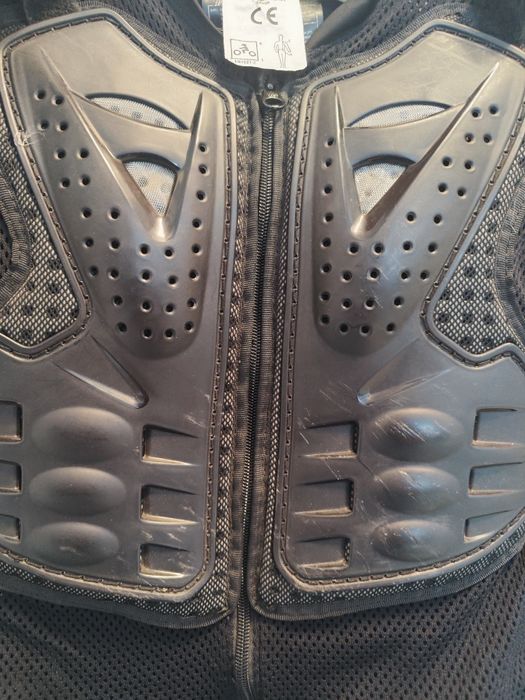 Armură moto Fox Titan Sport